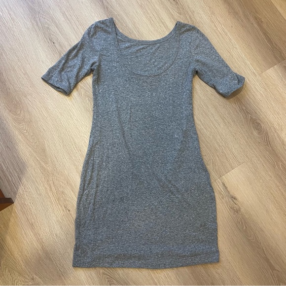 Theory Ermen Short Sleeve Fitted Dress - Picture 2 of 3